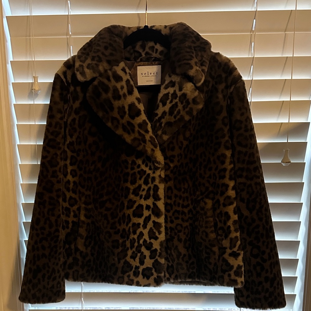 Velvet by Graham & Spencer faux fur leopard Jacket